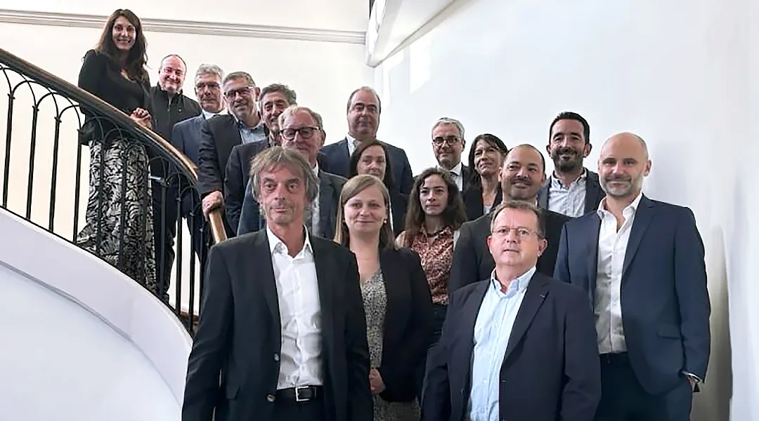 Centro de Excelencia de Microbiología, Industria e Innovación, Cantal, Francia